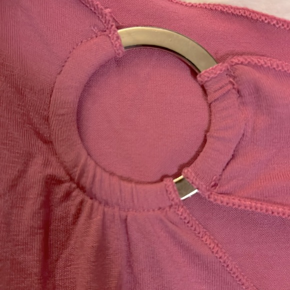 Unique design edgy daring top - Picture 4 of 10